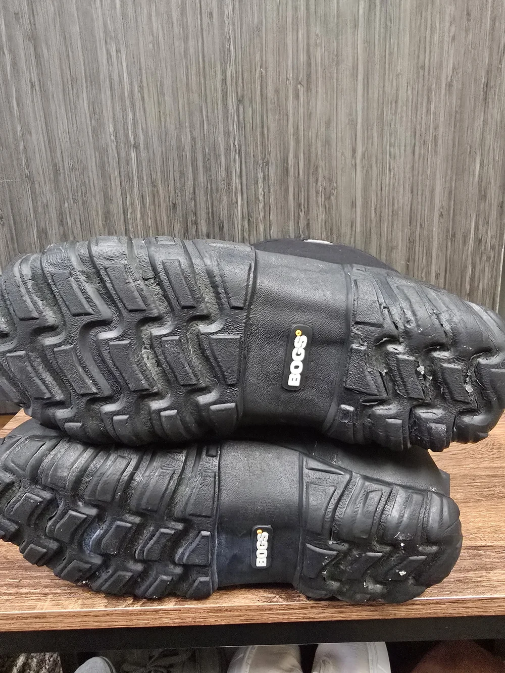 Bogs Classic Mid Waterproof Insulated Boots Men's 11 Black Neo-Tech 7mm